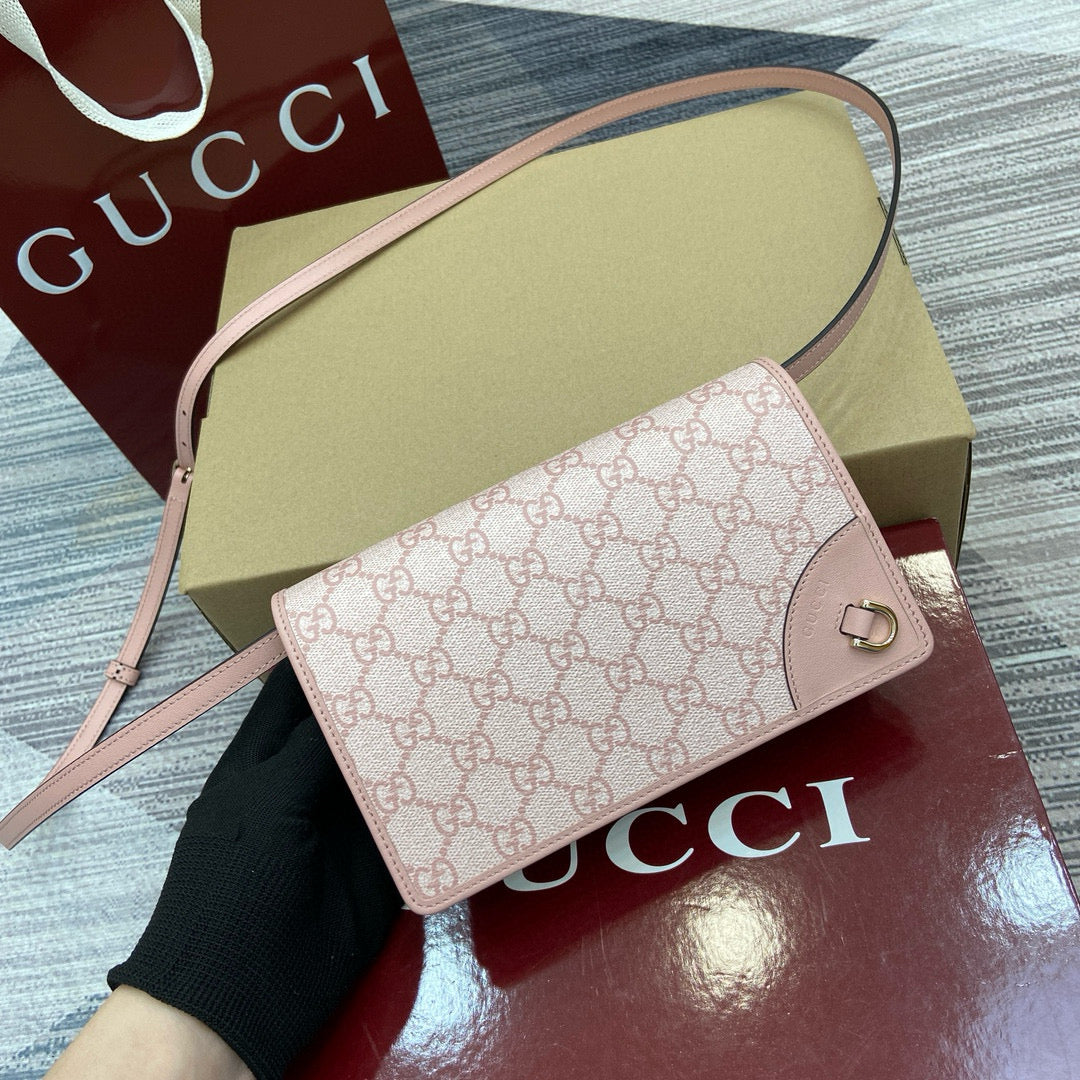 Mini Mochila Gucci Ophidia con Monogram GG y Detalles en Piel Marrón