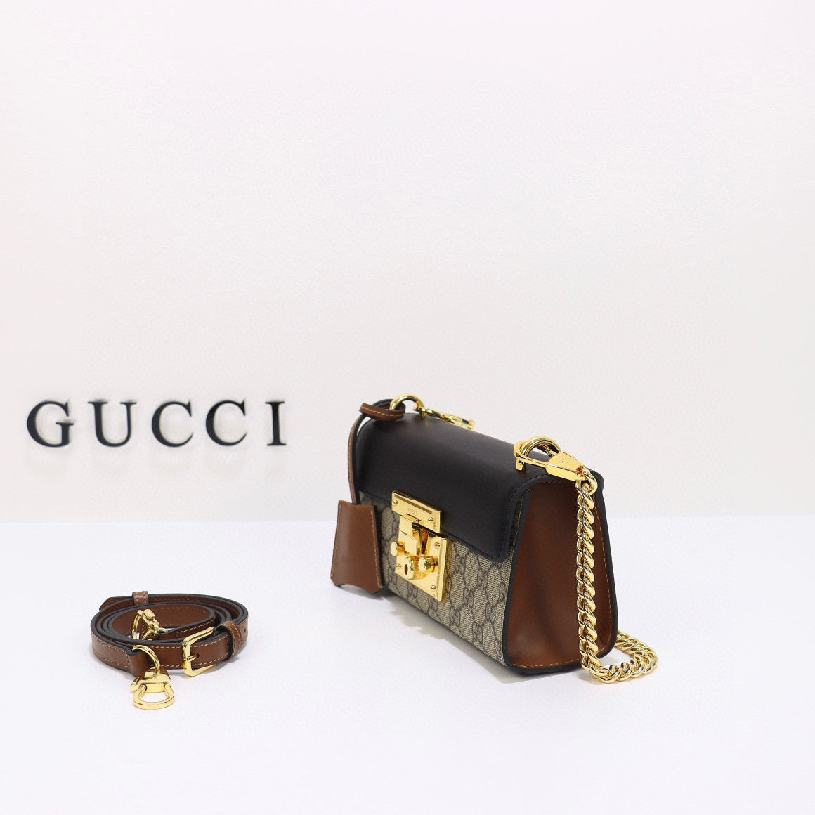 Mini Bolso Gucci Padlock de Cadena con Lona GG Supreme