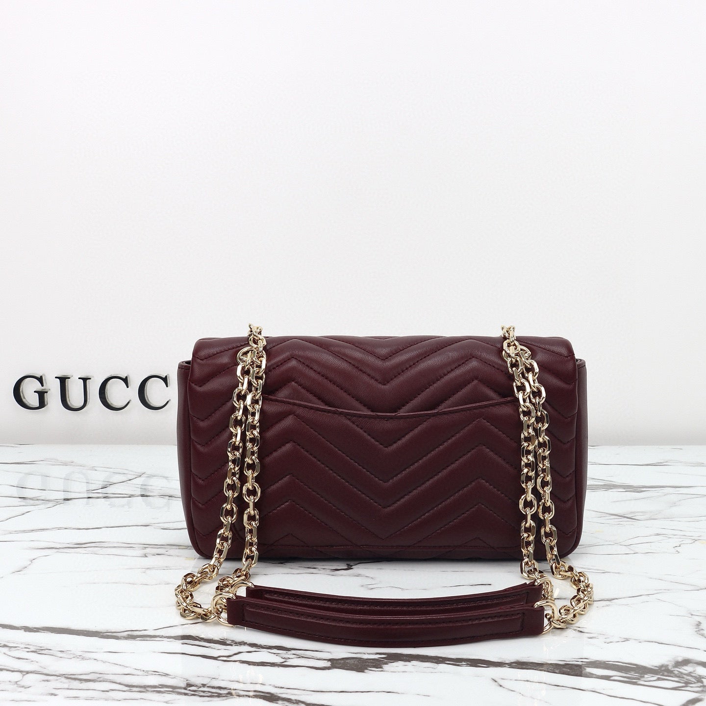 Bolso de Hombro/Bandolera Gucci GG Marmont con Silueta de Cámara en Piel Acolchada Azul Claro