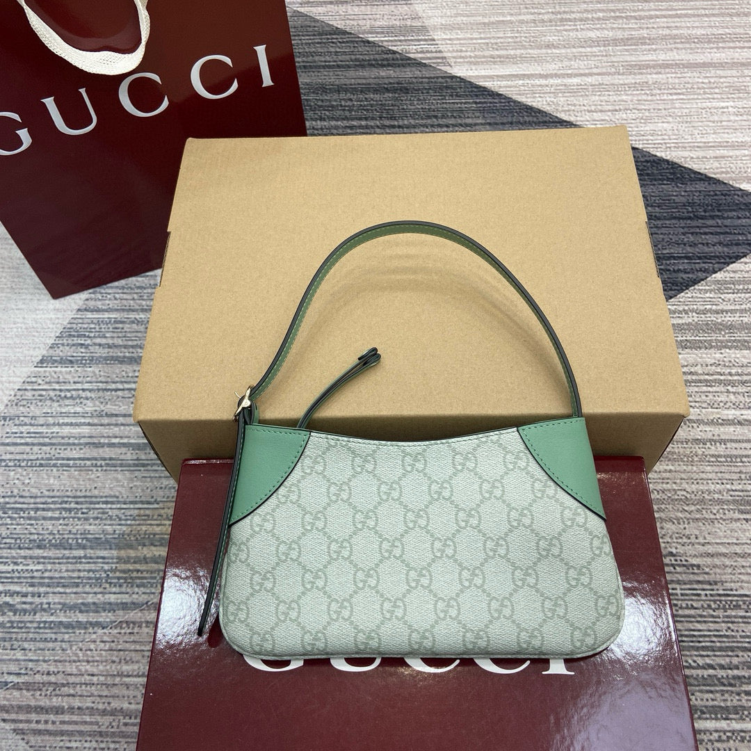 Mini Bolso Gucci Jackie 1961 GG Supreme con Ribete de Cuero