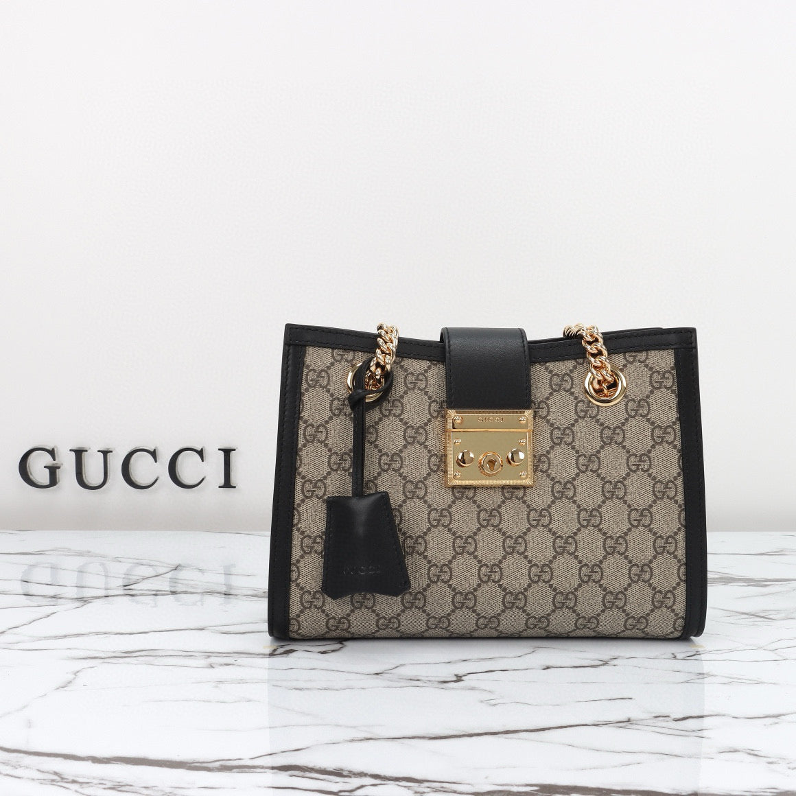 Mini Bolso Gucci Jackie 1961 de Lona GG Supreme con Ribete de Cuero