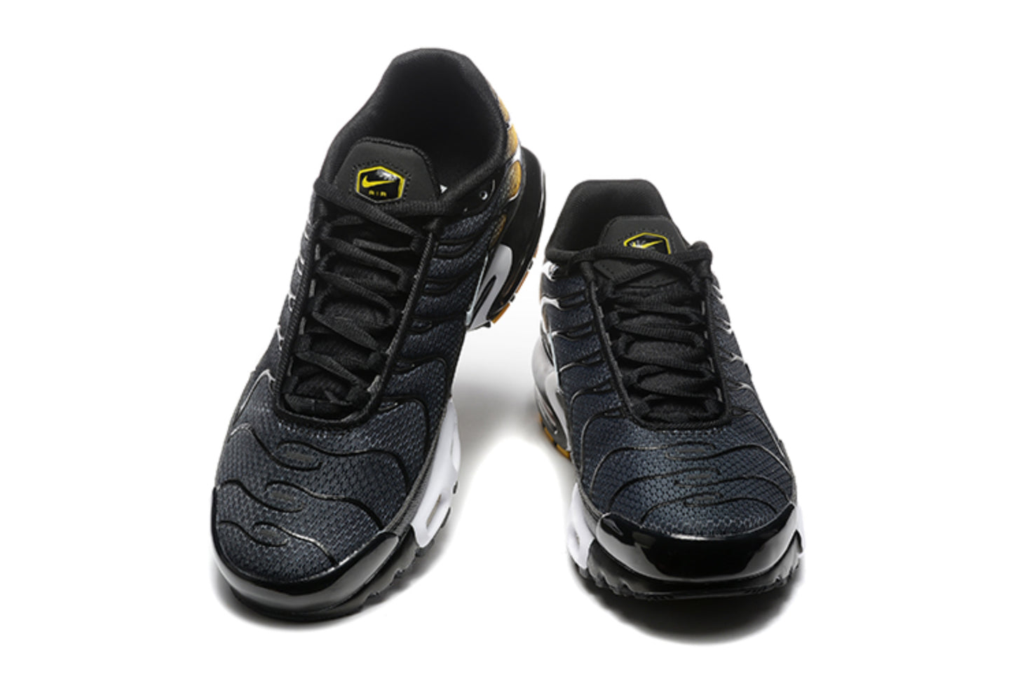 Nike Air Max TN Plus "Black / Metallic Gold"