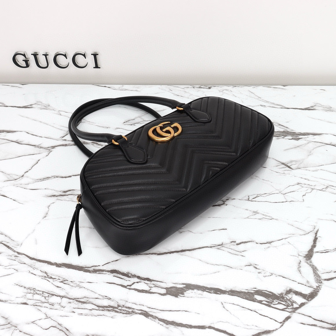 Bolso de Hombro Gucci Marmont con Forma de Bolera o Boston en Piel Acolchada