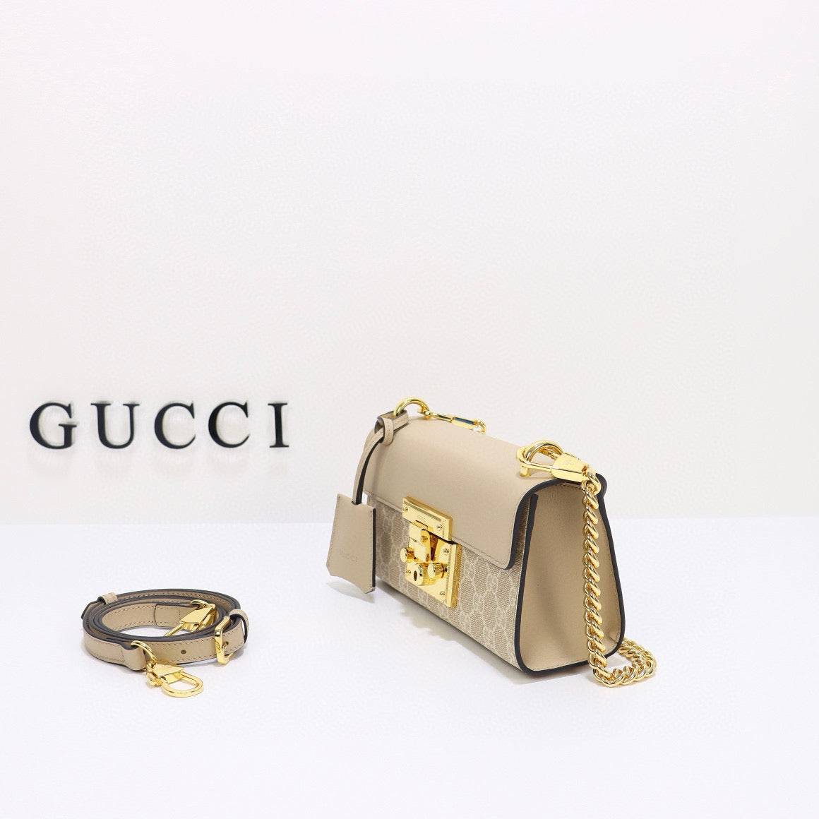 Mini Bolso Gucci Padlock de Cadena con Lona GG Supreme