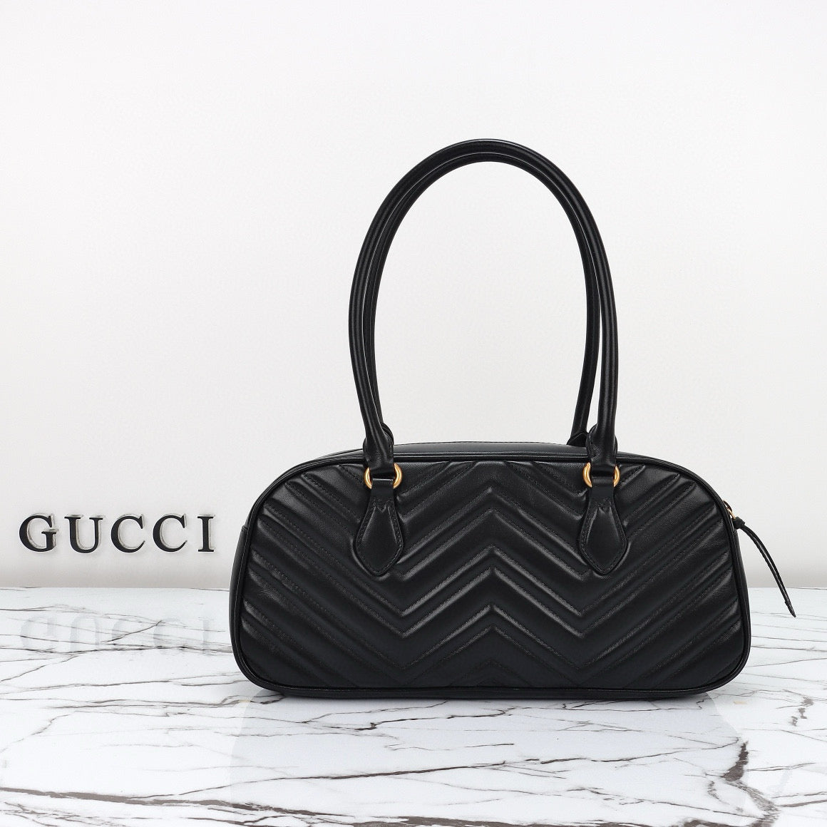 Bolso de Hombro Gucci Marmont con Forma de Bolera o Boston en Piel Acolchada