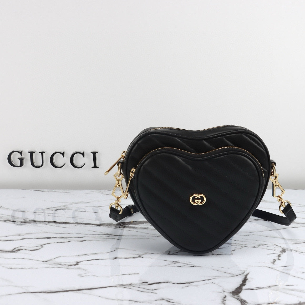 Mini Bolso Gucci GG Marmont Corazón Acolchado