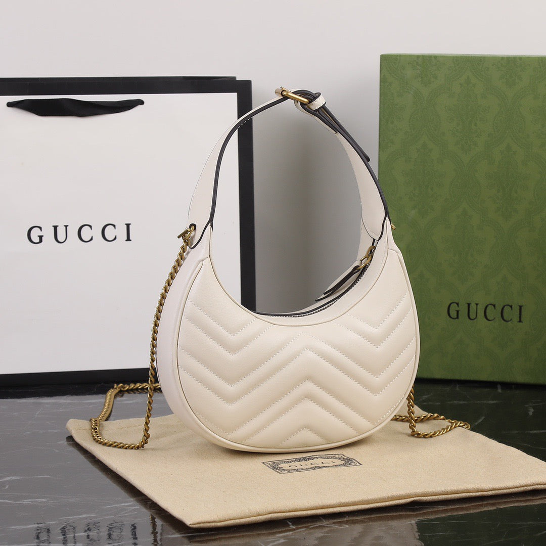 Gucci GG Marmont Small Matelassé Shoulder Bag