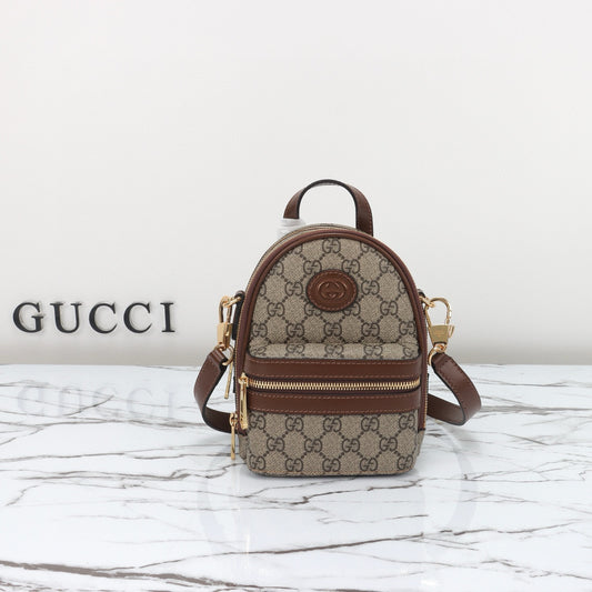 Mini Mochila Gucci Ophidia con Monogram GG y Detalles en Piel Marrón