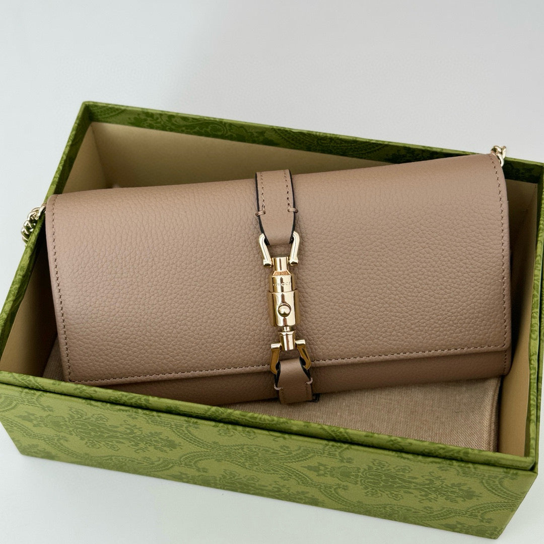 Cartera con Cadena Gucci Jackie 1961 en Piel Granulada