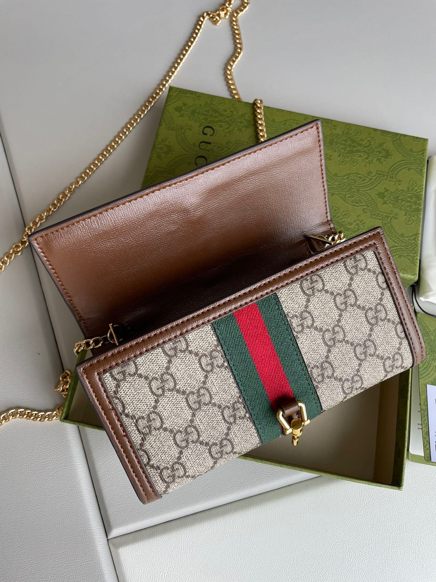 Gucci Jackie 1961 Chain Wallet in GG Supreme Canvas