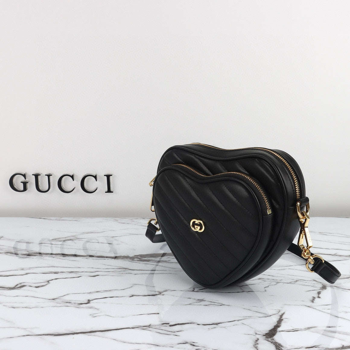 Mini Bolso Gucci GG Marmont Corazón Acolchado