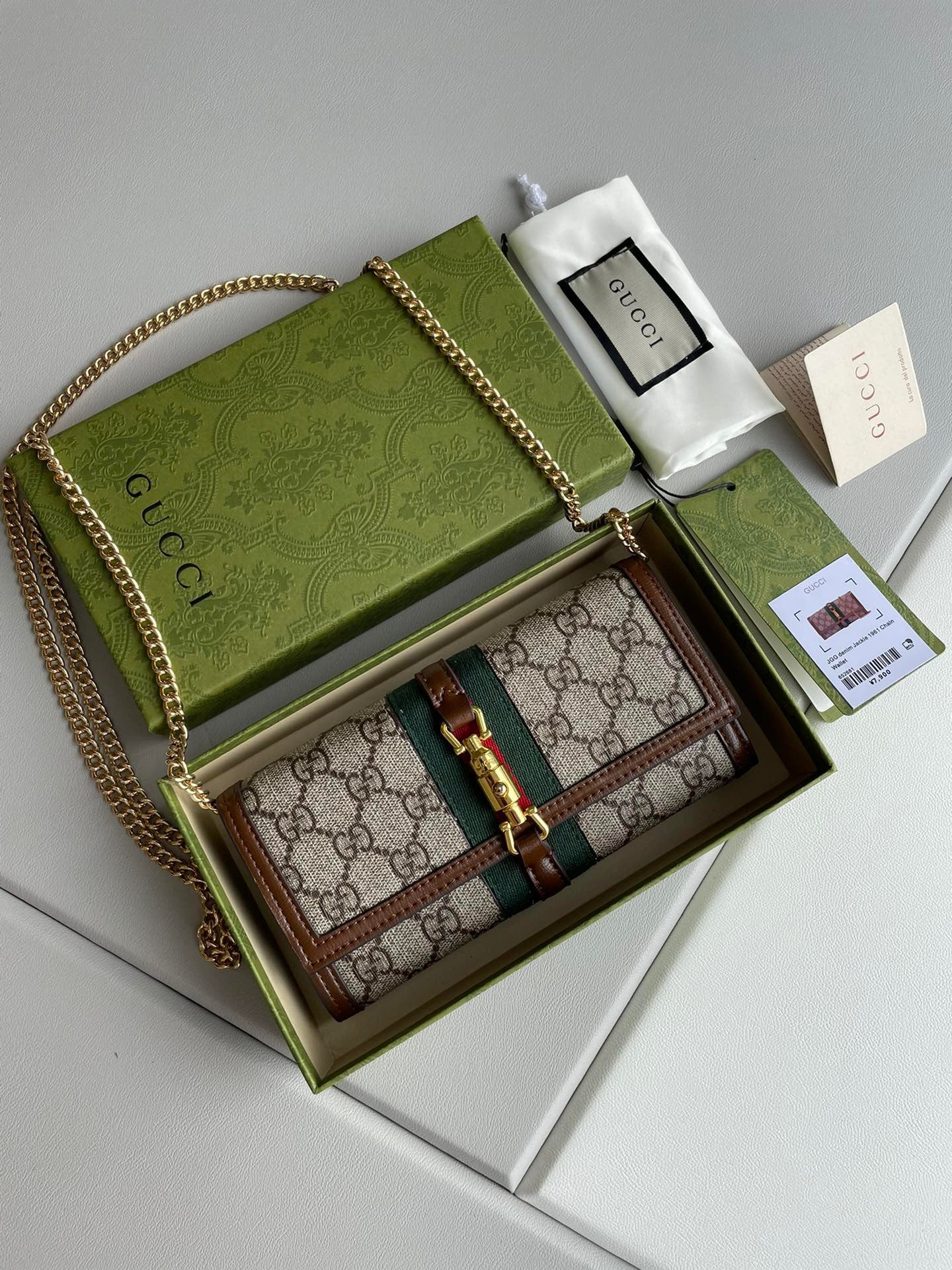 Gucci Jackie 1961 Chain Wallet in GG Supreme Canvas