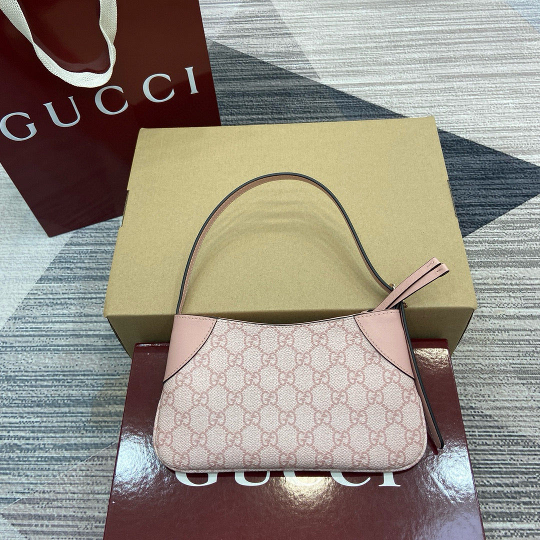 Mini Bolso Gucci Jackie 1961 GG Supreme con Ribete de Cuero