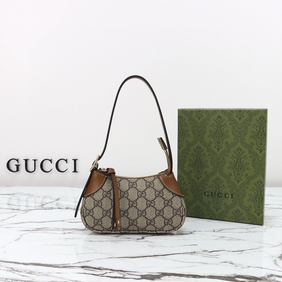Bolso de Mano Gucci Ophidia Pequeño con Monogram y Raya Web