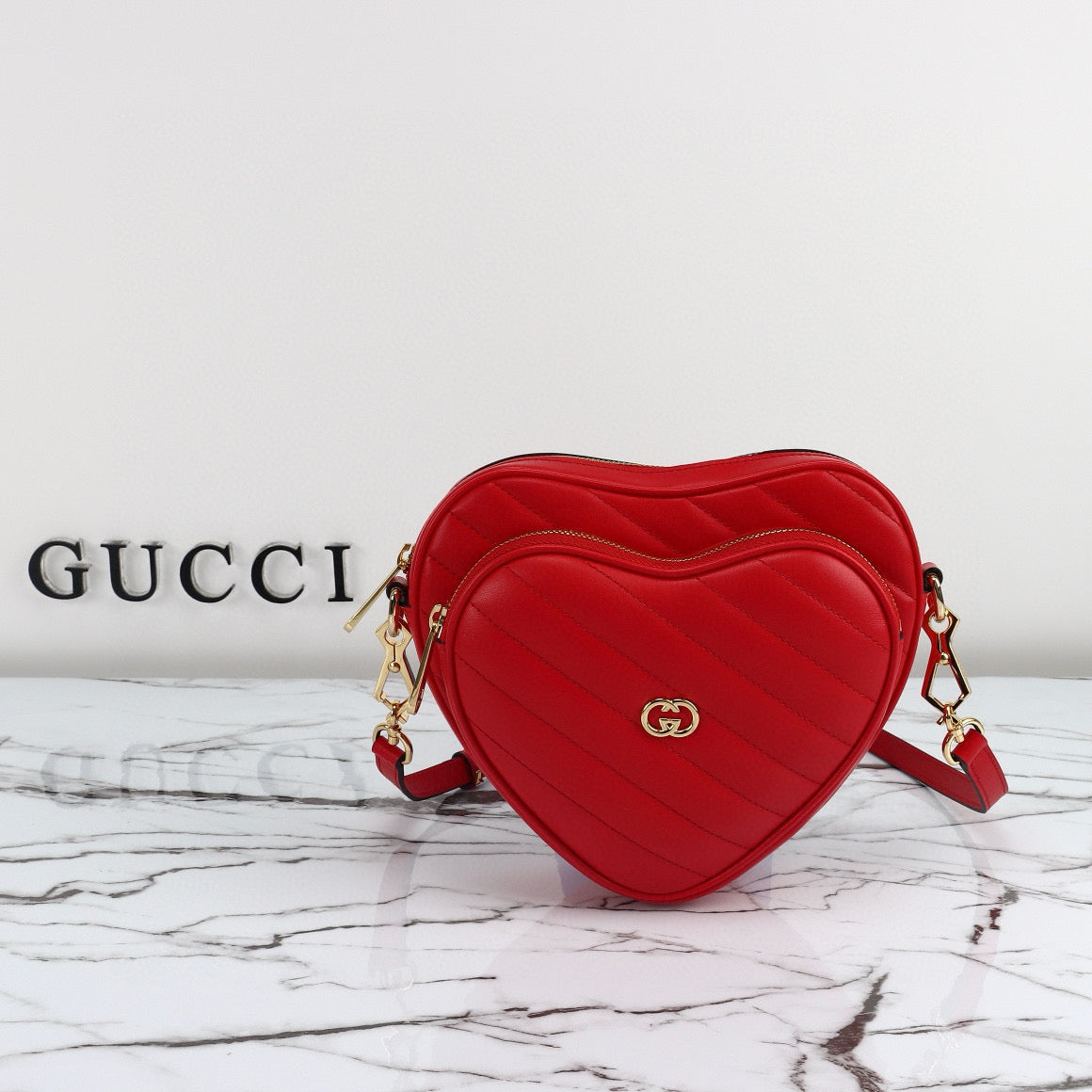 Mini Bolso Gucci GG Marmont Corazón Acolchado