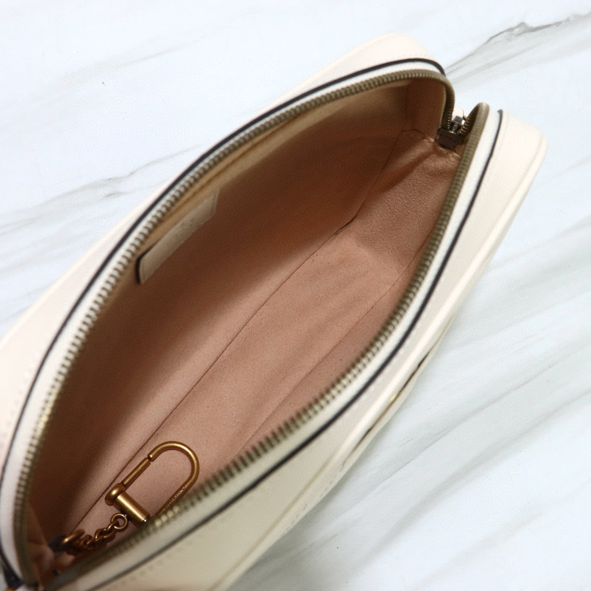 Bandolera Gucci GG Marmont Pequeña Matelassé