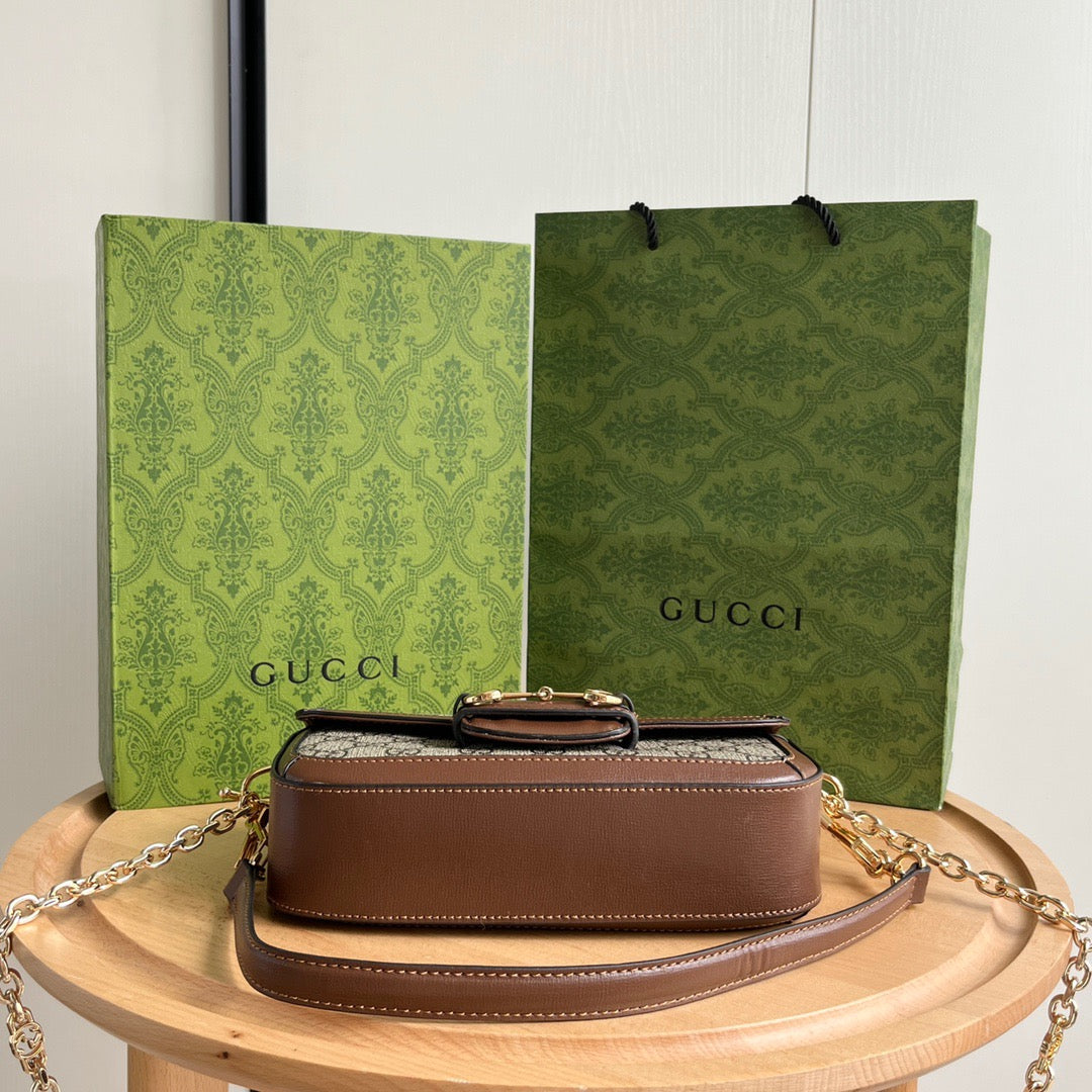 Bolso de Hombro Gucci Horsebit 1955 Mini en Lona GG Supreme