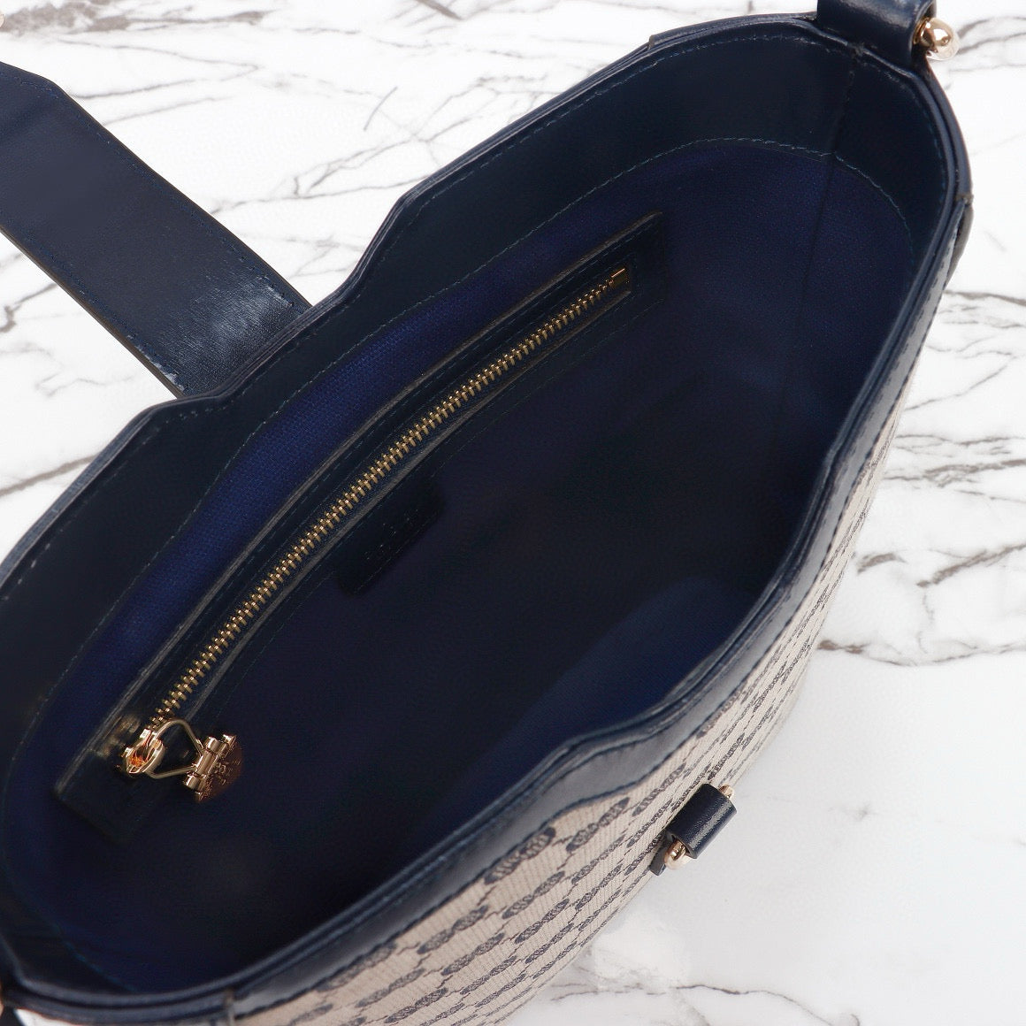 Gucci Ophidia GG Small Bucket Bag
