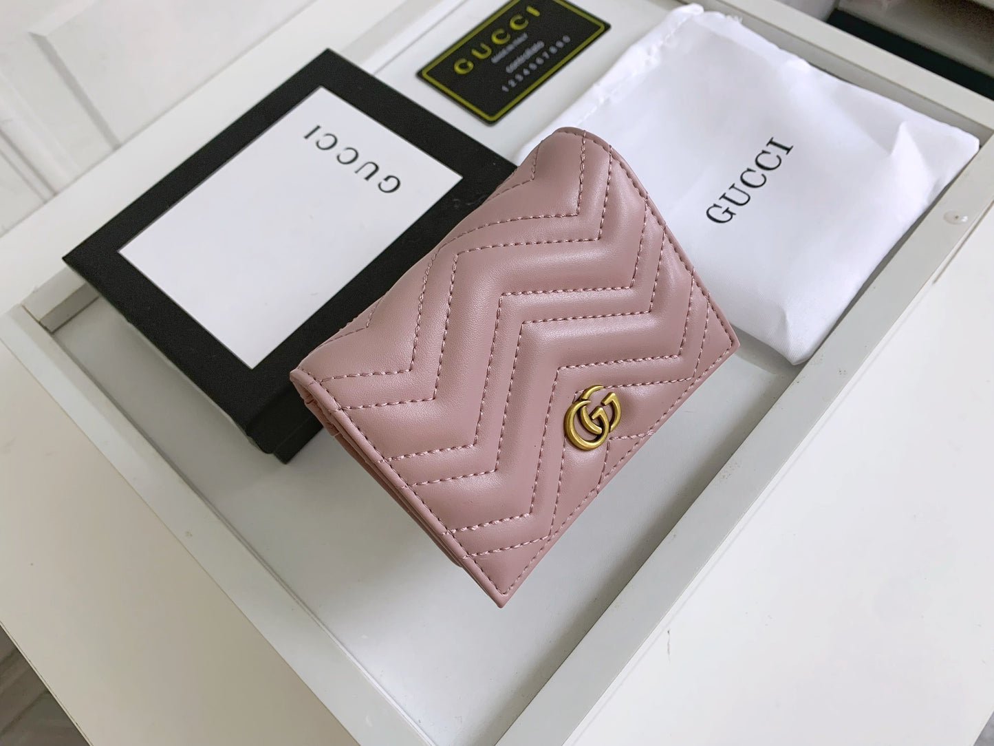 Cartera Gucci GG Marmont de Piel Matelassé en color Rosa Viejo