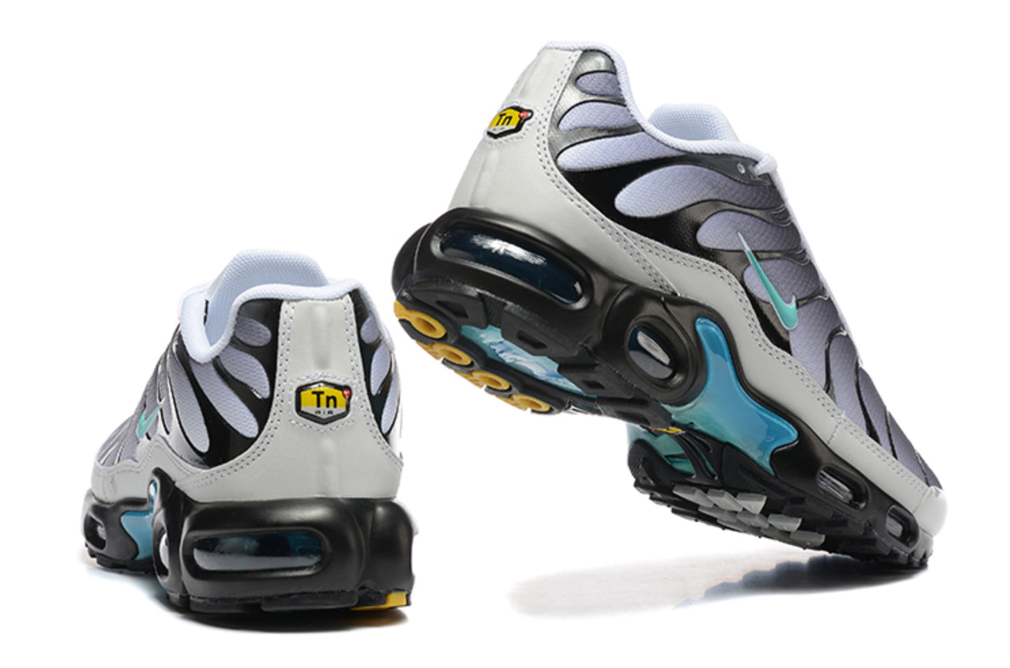 Nike Air Max TN Plus "Triple White / Grey Fade"