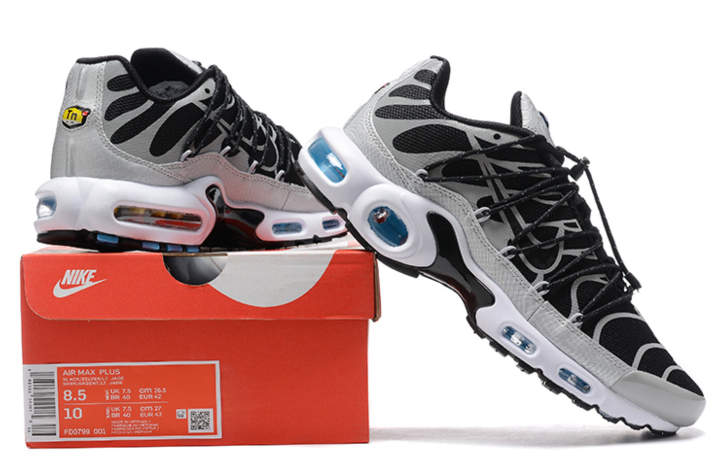 Nike Air Max Plus TN "Wolf Grey Black" / "Silver Bullet Accents"