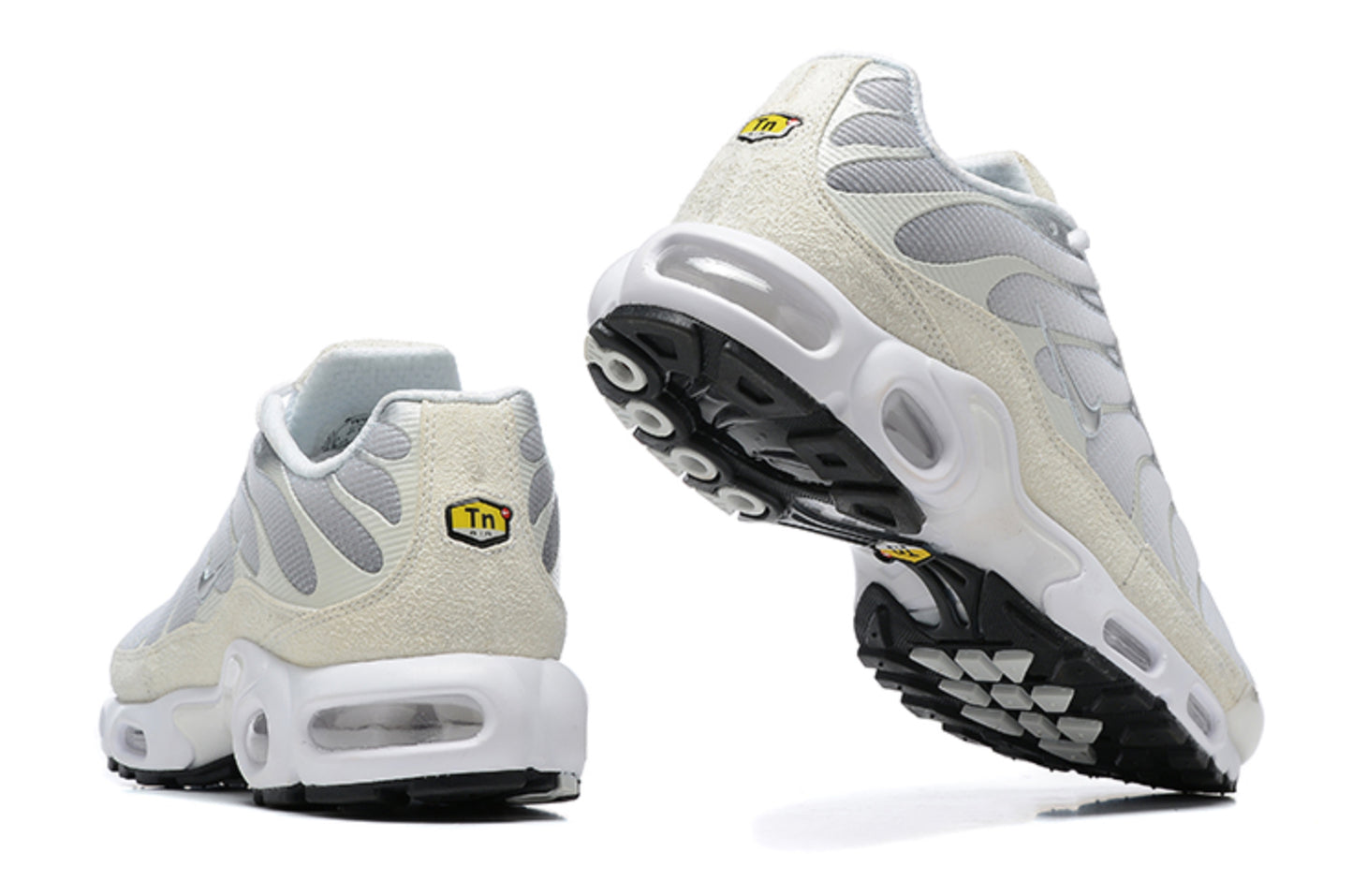 Nike Air Max Plus TN "Light Bone / Pure Platinum"