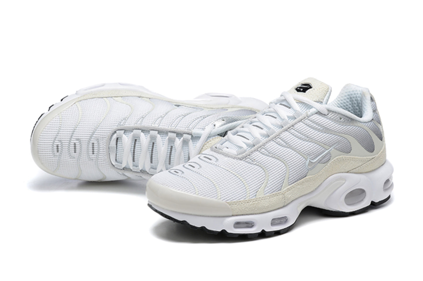 Nike Air Max Plus TN "Light Bone / Pure Platinum"