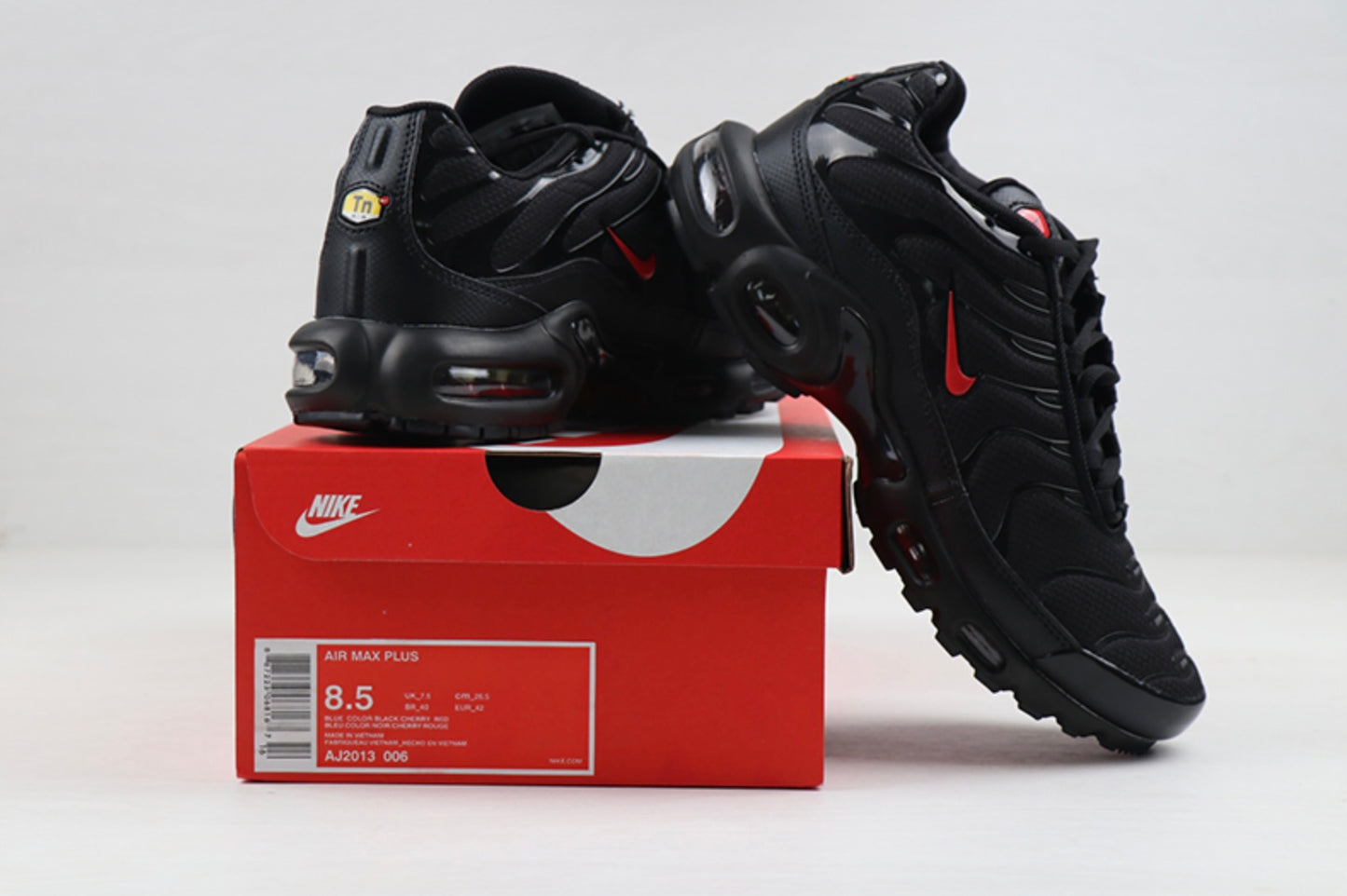 Nike Air Max Plus – Triple Black Cherry Edition