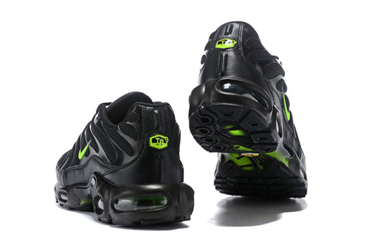 Nike Air Max Plus – Black Volt Edition