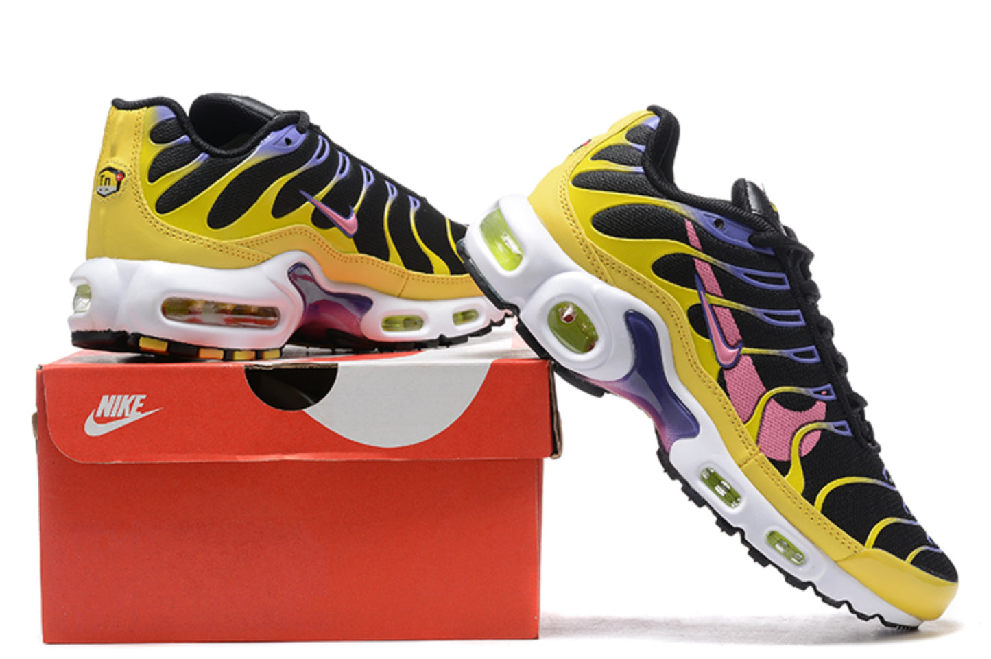 Nike Air Max Plus TN – Black Gold Edition