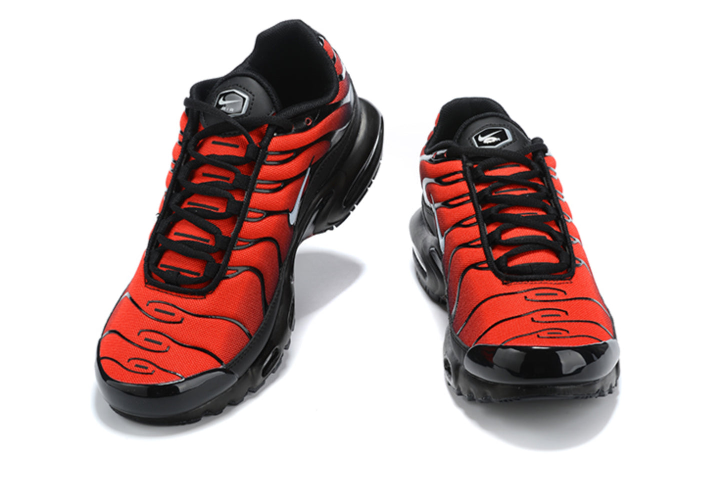 Nike Air Max Plus TN 'Black & Red Fade' (o 'Sunset Red')