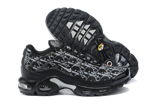 Nike Air Max Plus TN 'Dior Oblique Custom' (Negro y Blanco)