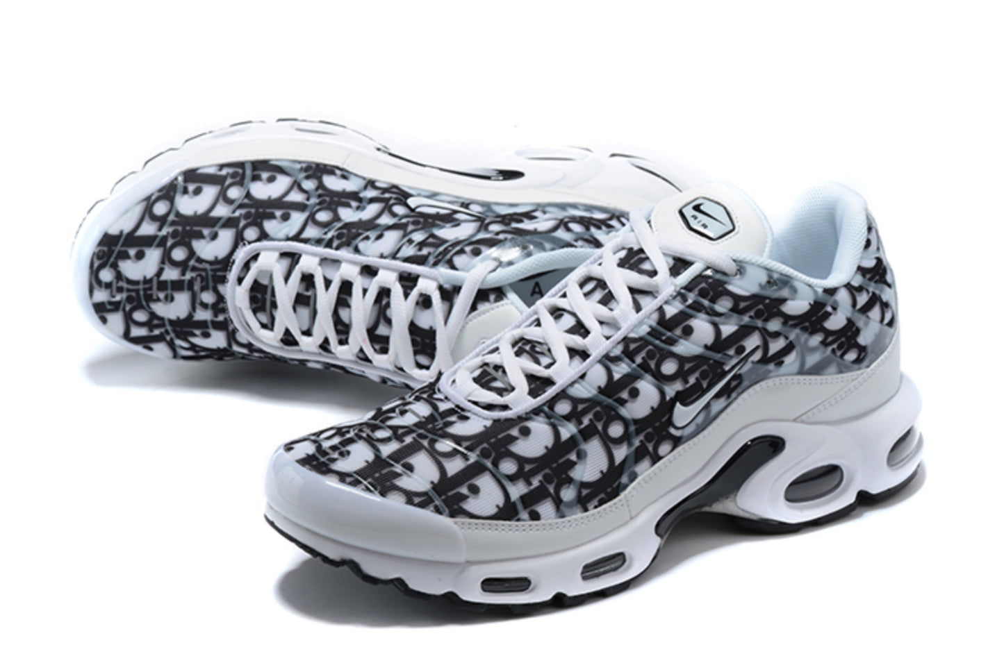 Nike Air Max Plus TN 'Dior Oblique Custom' (Negro y Blanco)