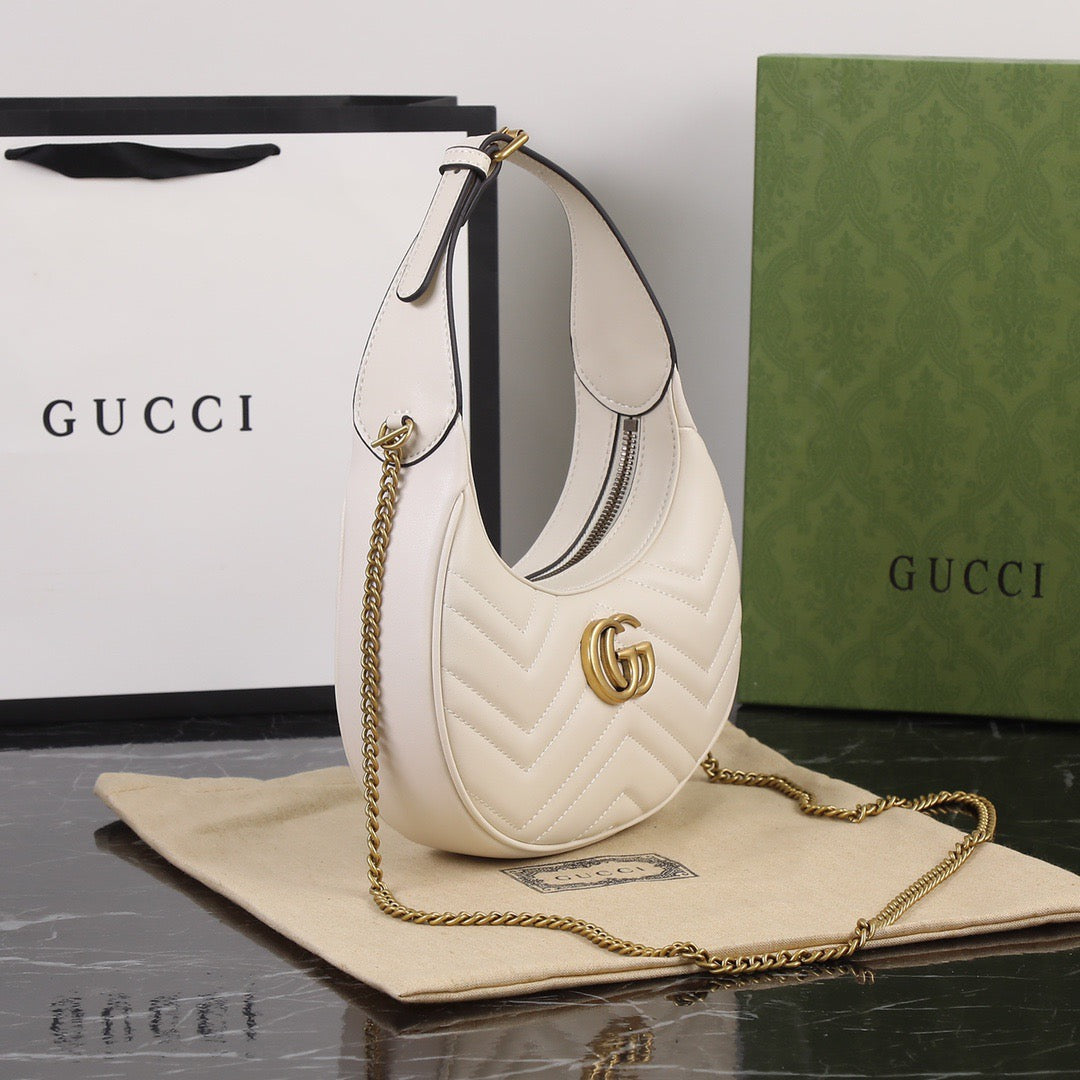 Gucci GG Marmont Small Matelassé Shoulder Bag