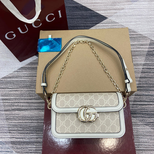 Bolso de Hombro Gucci GG Marmont Matelassé Mini en Lona GG y Piel