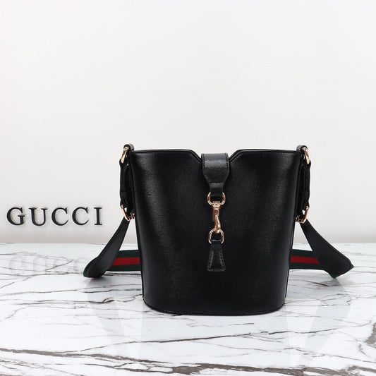 Gucci Jackie 1961 Bucket Bag