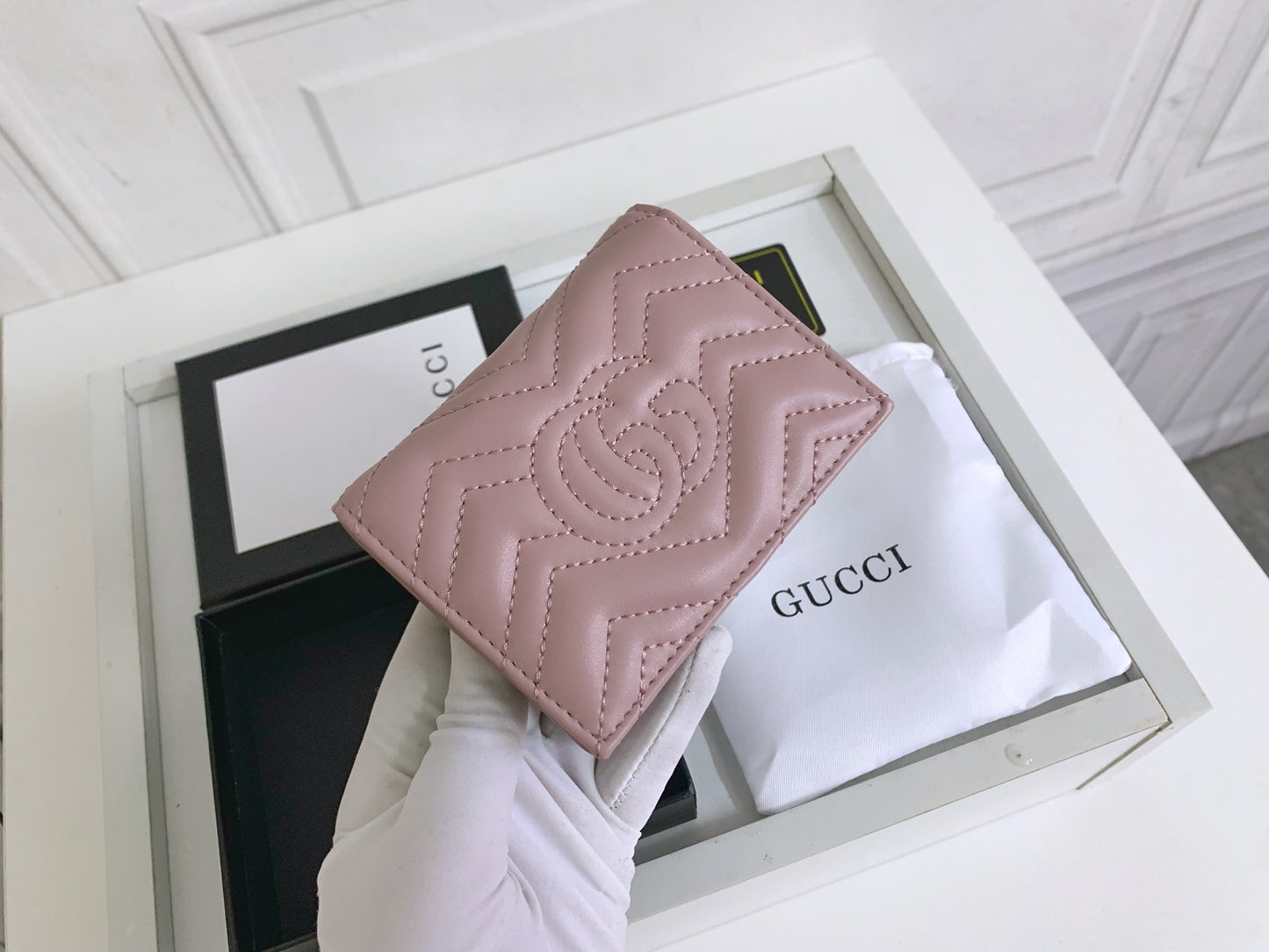 Cartera Gucci GG Marmont de Piel Matelassé en color Rosa Viejo