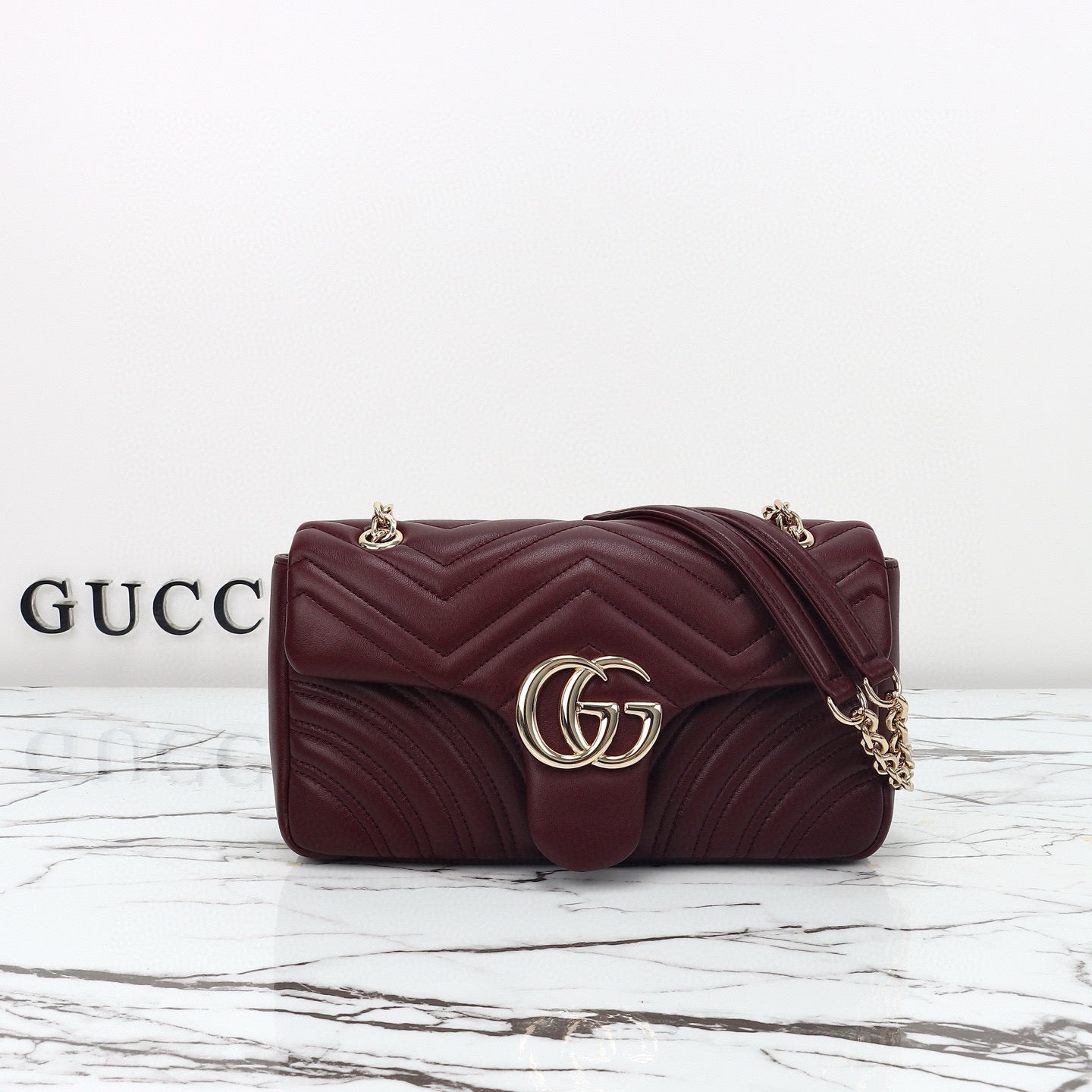 Bolso de Hombro/Bandolera Gucci GG Marmont con Silueta de Cámara en Piel Acolchada Azul Claro